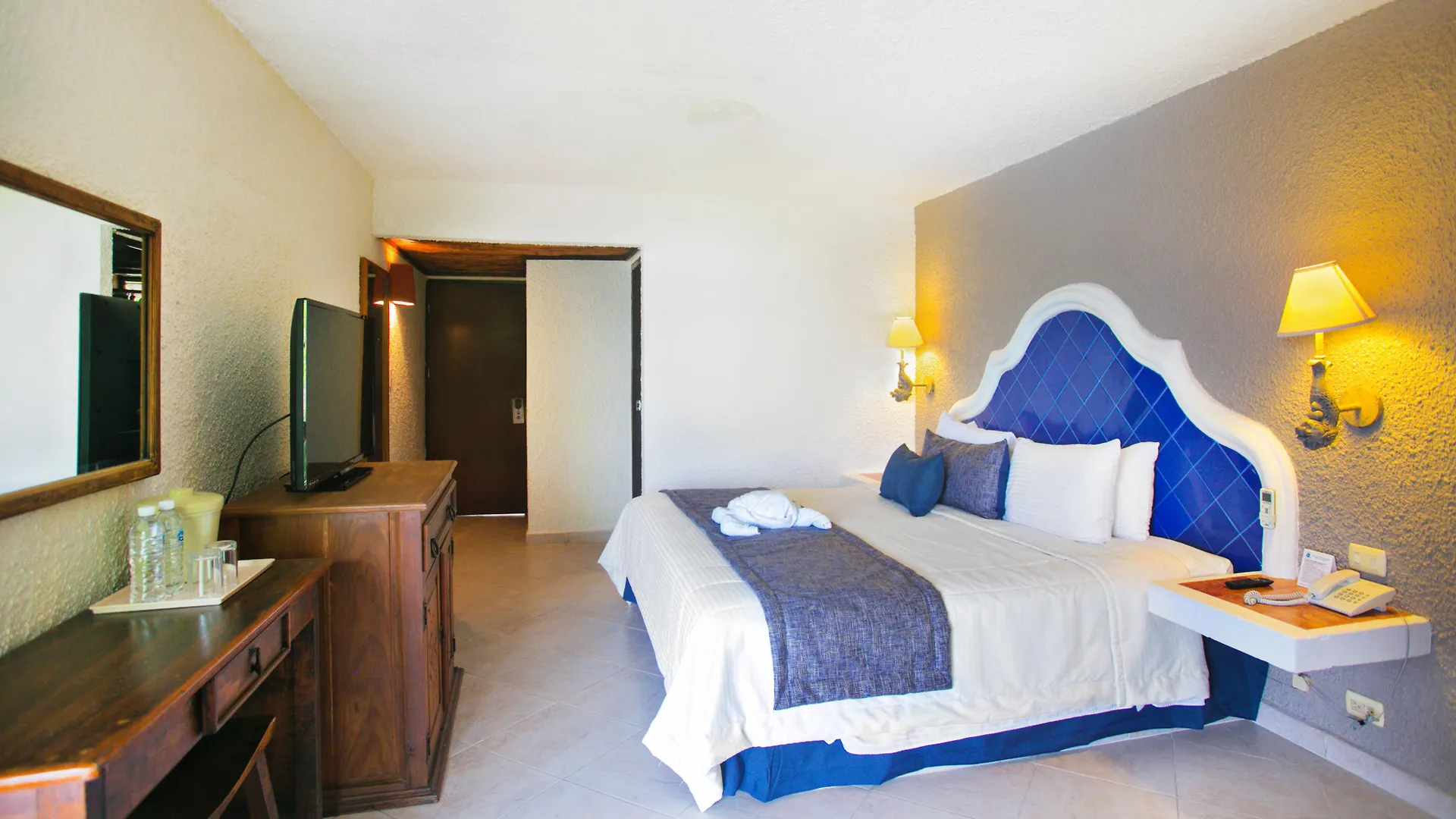 Casa Del Mar Cozumel Hotel & Dive Resort With Free Access To An Exclusive Beach Club